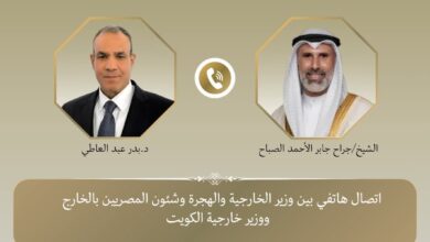 وزير الخارجية يهنئ وزير خارجية دولة الكويت الجديد بتوليه مهام منصبه 