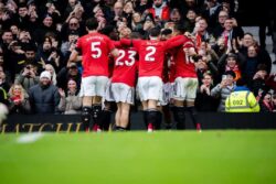 مانشستر يونايتد ضيفًا ثقيلًا على وست هام في صراع القمة والبقاء بالدوري الإنجليزي