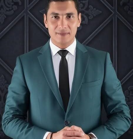 السيرة الذاتية لجوهر نبيل وزير الشباب والرياضة الجديد