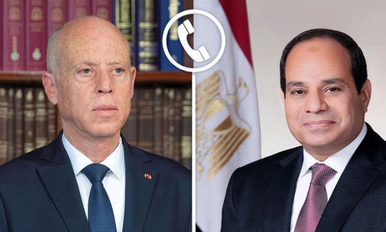 الرئيس السيسي تلقي اليوم اتصالًا هاتفيًا من الرئيس رئيس الجمهورية التونسية