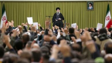 إيران:كل الخيارات المطروحة خطيرة وليست في مصلحة الشعب الإيراني