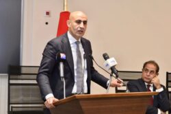 تشريعات جديدة لحماية الأطفال من مخاطر المحتوى الرقمي