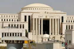 رئيس مجلس الشيوخ يهنئ السيسي والشعب المصرى والامة الإسلامية بشهر رمضان المبارك