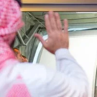 الرئيس السيسي يعود بسلامة الله إلى أرض الوطن