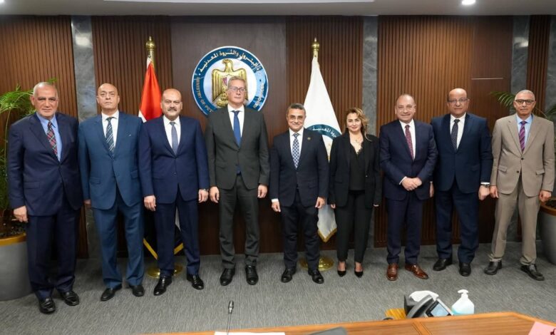 وزير البترول.. إيلاب تحقق أعلى إنتاجية منذ تأسيسها وتخطط لزيادة السعة التخزينية والطاقة الإنتاجية.