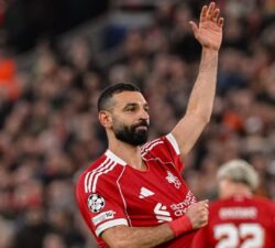محمد صلاح يودع ليفربول بعد 9 سنوات من الإنجازات التاريخية