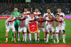 تركيا تتأهل رسمياً إلي كأس العالم بعد فوز غالي علي كوسوفو في الملحق الأوروبي