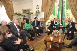 الأكاديمية العربية تستقبل السفير البريطاني الجديد بالقاهرة
