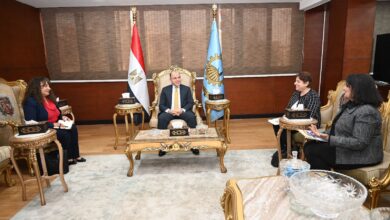 محافظ الغربية يبحث مع الهيئة القبطية الإنجيلية إطلاق مشروع “الطريق الأخضر لعالم أكثر أمانًا”