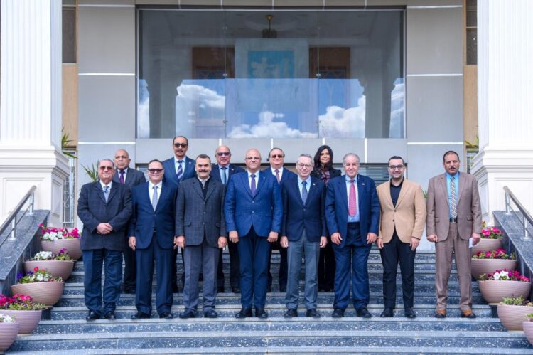 محافظ الإسكندرية يستقبل أعضاء مجلس إدارة جمعية رجال الأعمال