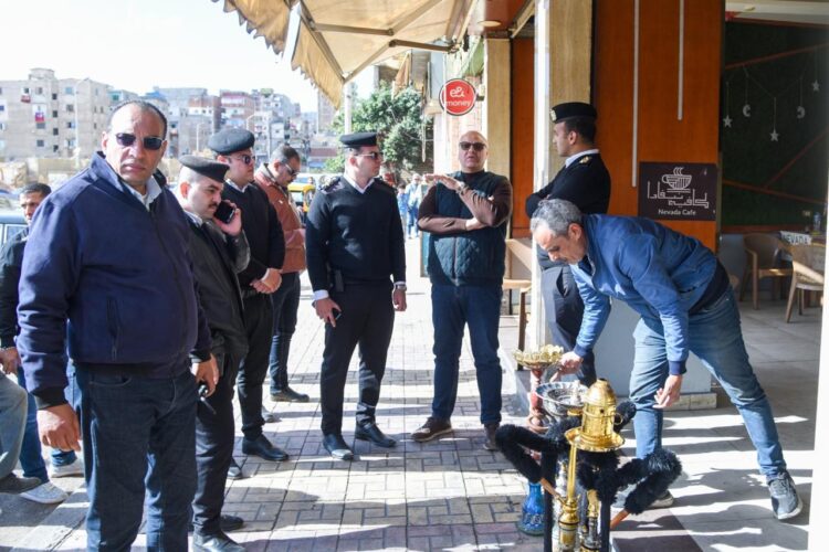 محافظ الإسكندرية يقود حملات موسعة لرفع التعديات وغلق المقاهي المخالفة