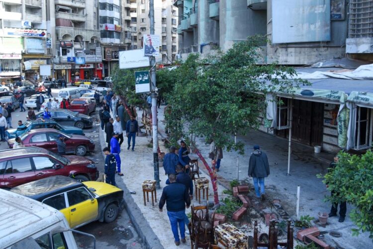 محافظ الإسكندرية يقود حملات موسعة لرفع التعديات وغلق المقاهي المخالفة
