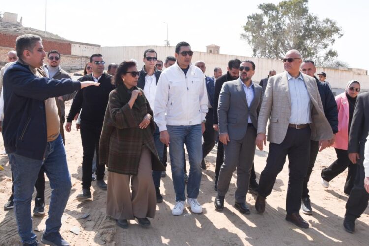 وزير الشباب والرياضة ومحافظ الإسكندرية يتفقدان منتدى الشباب بأبو قير