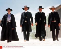 فيلم Tombstone.. متعة الغرب الأمريكي بروح خفيفة لا تُنسى