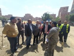 الجيزة تبدأ تطوير منظومة الصرف الصحي بعزبة العسيلي وبرك الخيام