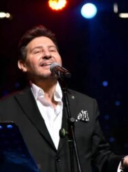 معجزة طبية تنقذ هاني شاكر بعد توقف قلبه