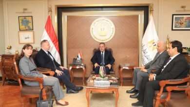 وزير التعليم العالي يبحث مع جامعة إيست لندن إنشاء فرع للجامعة في مصر