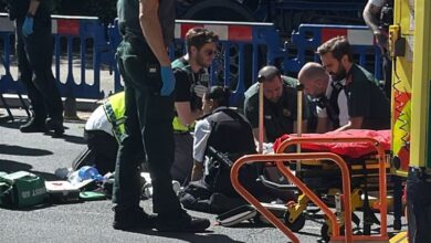 وزيرة الداخلية البريطانية تنفي وجود صلة بين منفذ الطعن وإيران