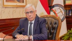 النائب العام يحظر النشر فى واقعة إلقاء سيدة لنفسها من الطابق 13 بالإسكندرية.