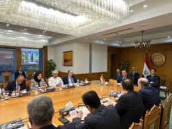 تحرك دبلوماسي مصري لتهدئة الأوضاع.. ومباحثات مع السفراء العرب