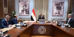رئيس الوزراء يتابع ملفات مشتركة بين المالية والبترول لضمان استقرار الطاقة