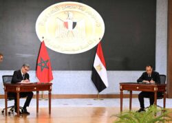 رئيسا حكومة مصر والمغرب يشهدان توقيع عددٍ من الوثائق لدعم وتعزيز العلاقات الثنائية بين البلدين.