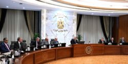 رئيس الوزراء يترأس اجتماع اللجنة المركزية لإدارة الأزمات.