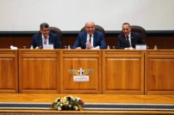  وزير الطيران يعقد اجتماعًا موسعًا مع رؤساء شركات قطاع الطيران بمختلف أنشطتها العاملة في مصر.