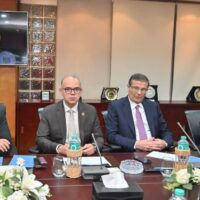 وزراء الاستثمار والزراعة والتموين ومستقبل مصر يبحثون دور البورصة السلعية لحوكمة تداول السلع الرئيسية.