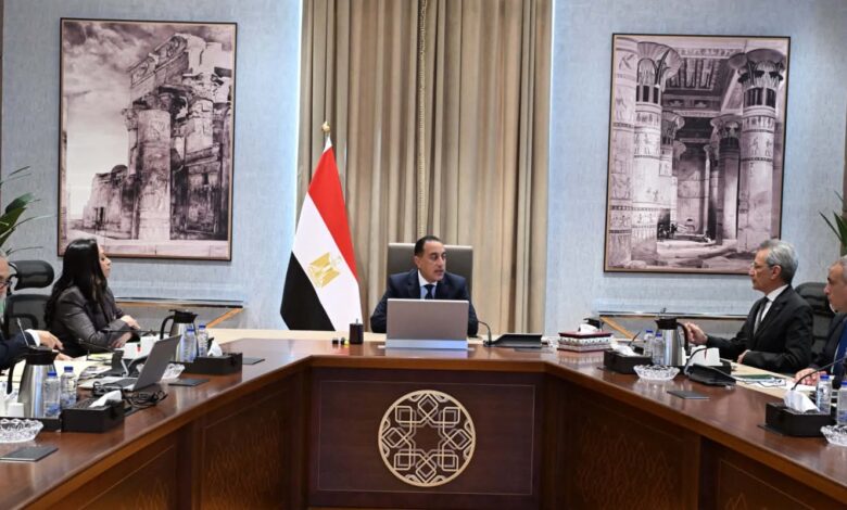 مدبولي:يتابع موقف مشروعات قوانين الأحوال الشخصية للمسلمين والمسيحيين وصندوق دعم الأسرة