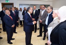 وزير الخارجية يفتتح حملة للتبرع بالدم بمقر وزارة الخارجية لمستشفى ٥٧٣٥٧