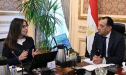رئيس الوزراء يستعرض مع وزيرة الثقافة الأهداف الاستراتيجية للوزارة ونشاطها في الفترة من فبراير وحتى أبريل 2026.