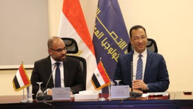 مصر واليمن تبحثان تعزيز الشراكة في التحول الرقمي وتطوير الاتصالات.