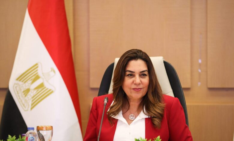 وزيرة التنمية المحلية والبيئة تبحث إنشاء مصنع لإنتاج الوقود الحيوي من مخلفات