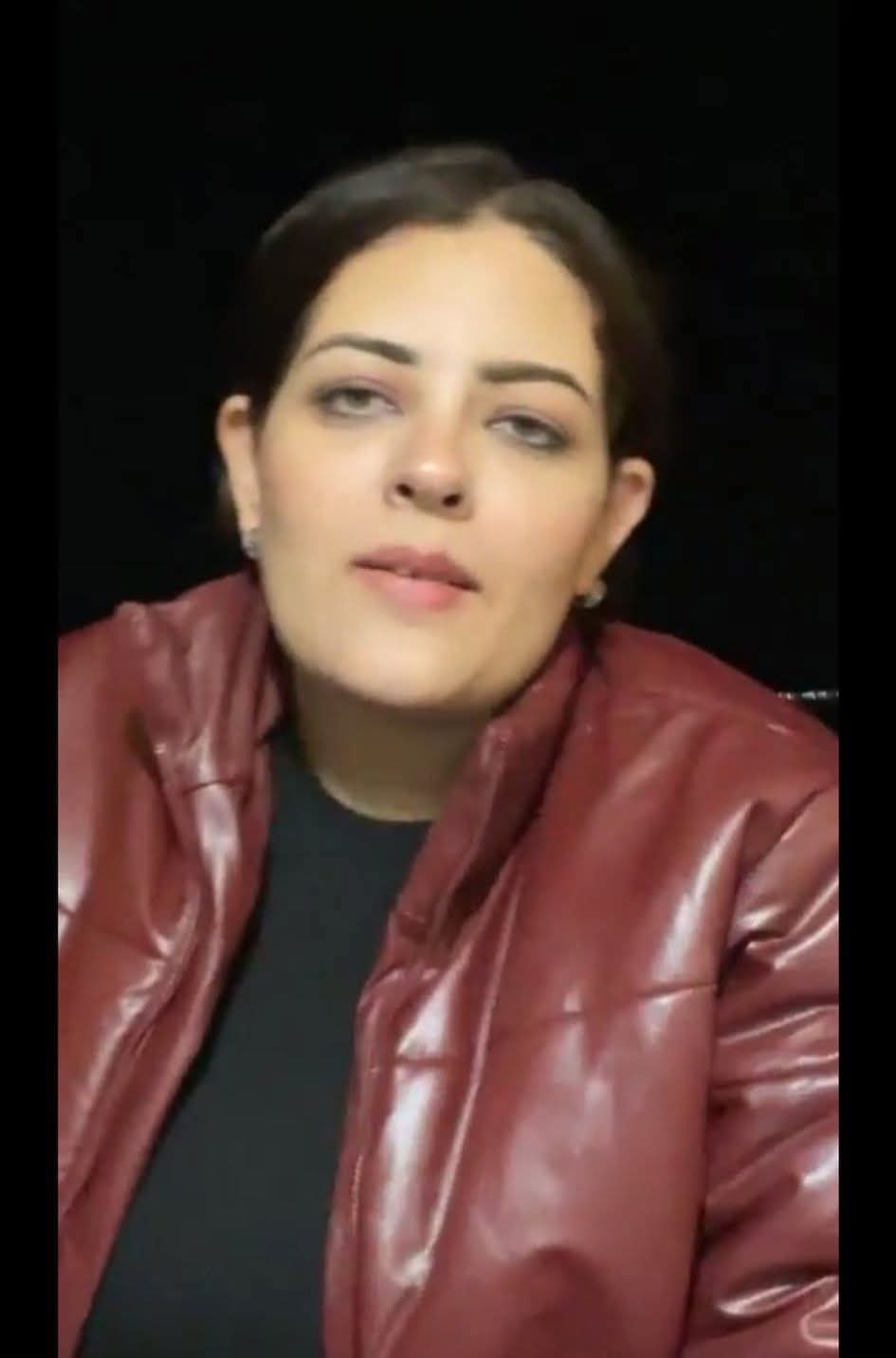 مأساة في سموحة.. فتاة تنهي حياتها في بث مباشر من شرفة منزلها.