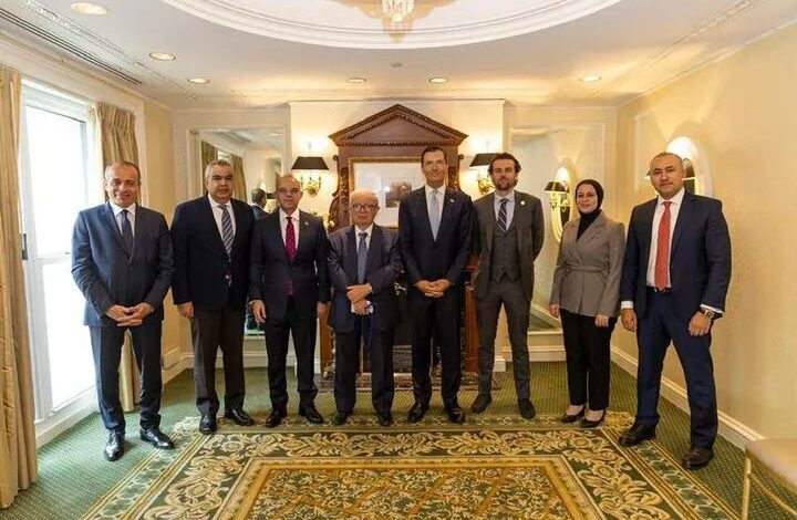 نائب رئيس الوزراء يعزز التعاون الاقتصادي مع مؤسسات التمويل الأمريكية في واشنطن