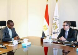 وزير التخطيط: مصر تتبنى سياسات اقتصادية متوازنة للتعامل مع التحديات العالمية
