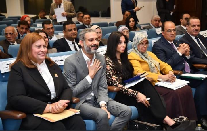 الفن يلتقي بالقانون في أولى جلسات الحوار المجتمعي لقوانين الأسرة