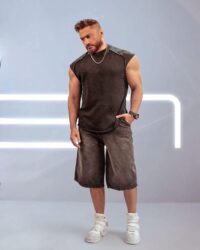 تامر حسني يشعل الجدل: بدور على عروسة