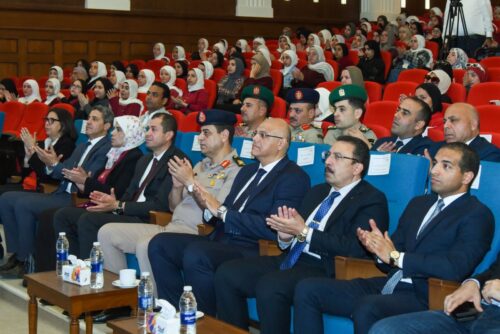 إنطلاق مبادرة «دكان الفرحة» لدعم 6500 طالب وطالبة بجامعة الإسكندرية