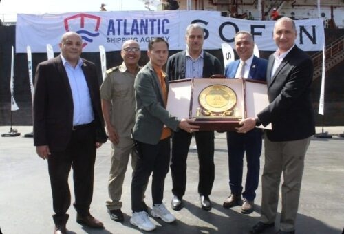بالصور ميناء الدخيلة يستقبل أولى رحلات السفينة THEOSKEPASTI