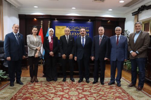 جامعة الإسكندرية والمقاولون العرب يوقعان ملحقاً لاستكمال إنشاءات فرع الجامعة بدولة تشاد