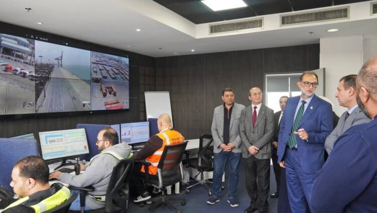 جولة ميدانية لرئيس الهيئة القومية لسلامة الغذاء بميناء الإسكندرية لتعزيز الرقابة 