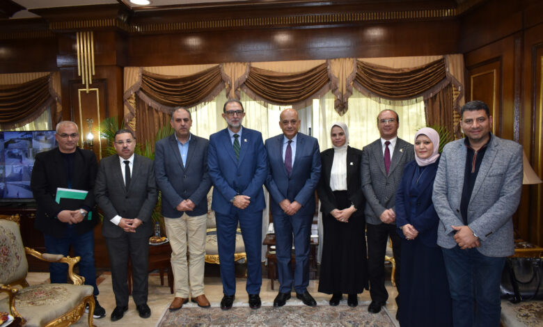 جولة ميدانية لرئيس الهيئة القومية لسلامة الغذاء بميناء الإسكندرية لتعزيز الرقابة 