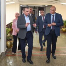 محافظ الإسكندرية يجتمع مع صندوق التنمية الحضرية والوكالة الألمانية (GIZ)