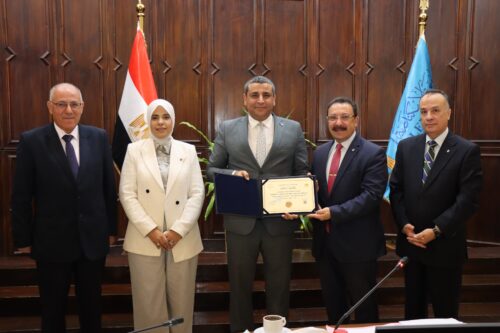 مجلس جامعة الإسكندرية يناقش استعدادات امتحانات الفصل الدراسي الثاني