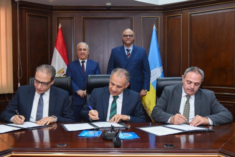 محافظ الإسكندرية ورئيس الهيئة الوطنية للصحافة يوقعان بروتوكول تعاون