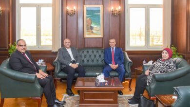 محافظ الإسكندرية يبحث تعزيز التعاون الثقافي مع مؤسسة دار المعارف