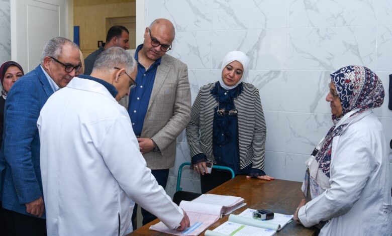 محافظ الإسكندرية يتفقد عيادتي الإسكندرية النموذجية لمتابعة جودة الخدمات الطبية