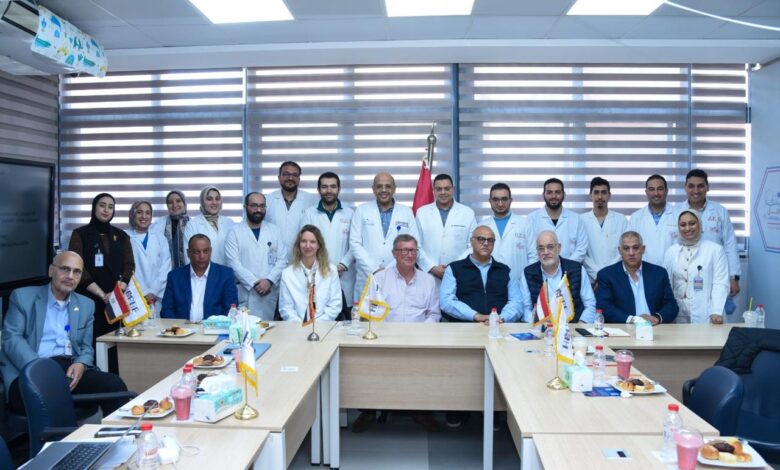 محافظ الإسكندرية يزور مستشفى نيل الأمل ويرحب بالأطباء الدوليين